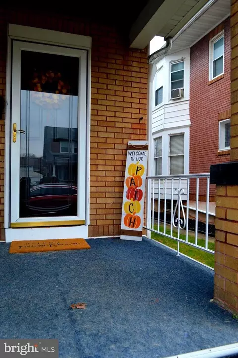 Exterior - 137 Elm St, Reading, PA 19607 photo 3 of 9