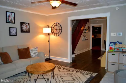 Entry Way - 137 Elm St, Reading, PA 19607 photo 1 of 5