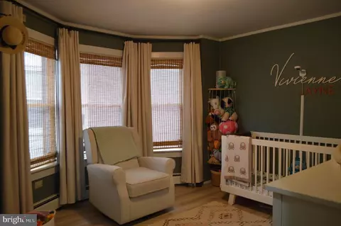 Bedroom - 137 Elm St, Reading, PA 19607 photo 8 of 9