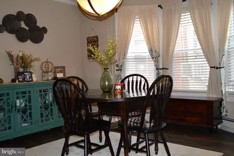 Dining - 137 Elm St, Reading, PA 19607 photo 2 of 2