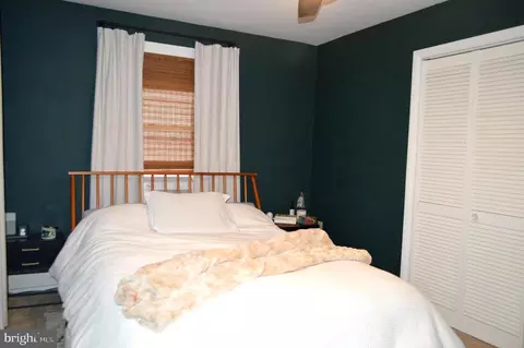 Bedroom - 137 Elm St, Reading, PA 19607 photo 3 of 9