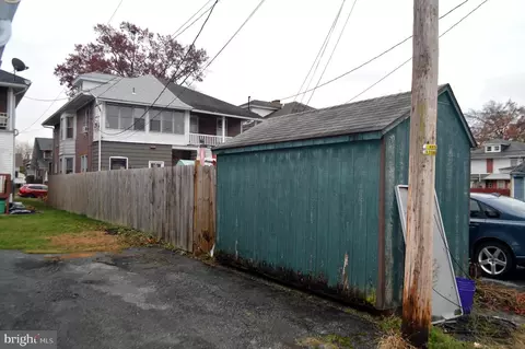 Exterior - 137 Elm St, Reading, PA 19607 photo 7 of 9