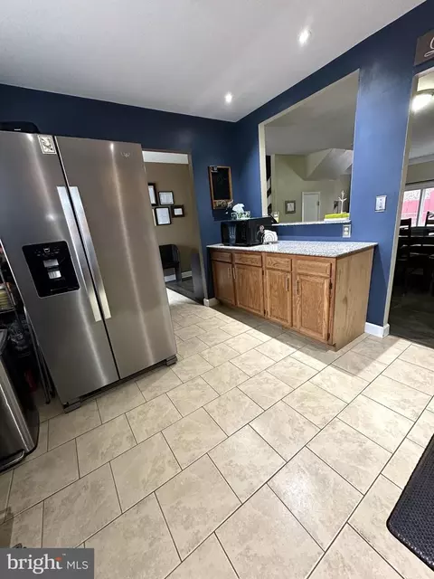 Kitchen - 1280 Fox Run, Reading, PA 19606 photo 2 of 2