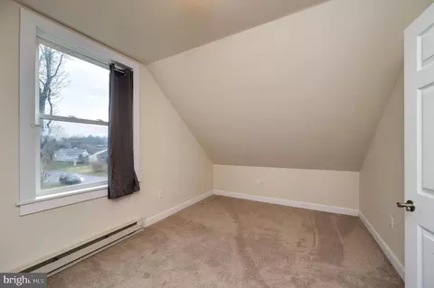 Bedroom - 2109 Cullum Dr, Reading, PA 19601 photo 3 of 3