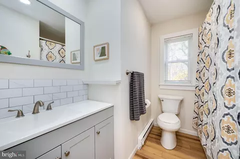 Bath - 2109 Cullum Dr, Reading, PA 19601 photo 1 of 1