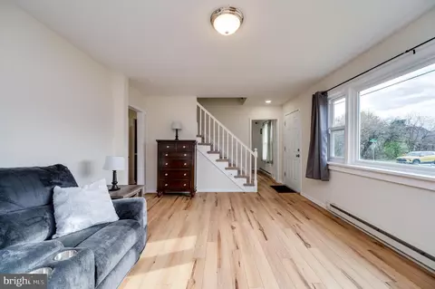 Living - 2109 Cullum Dr, Reading, PA 19601 photo 3 of 3