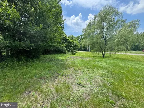131 N Main St, Douglassville, PA 19518