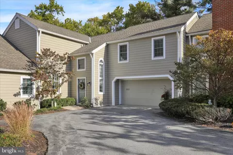 1907 Meadow Ln, Reading, PA 19610