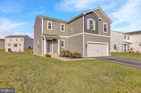 543 E 4th St, Bernville, PA 19506