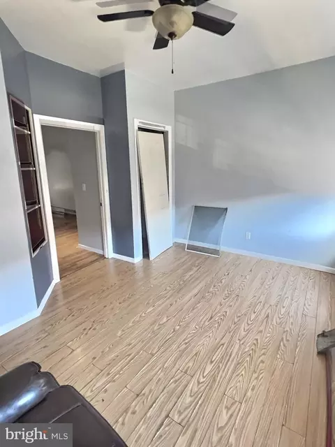 732 N 9th St, Reading, PA 19604 photo 3