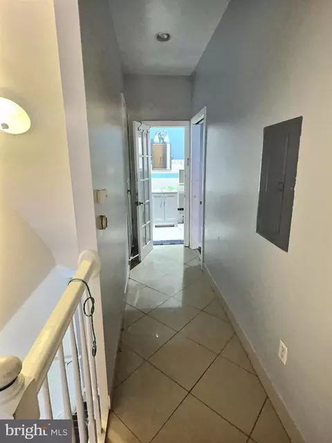 732 N 9th St, Reading, PA 19604 photo 5