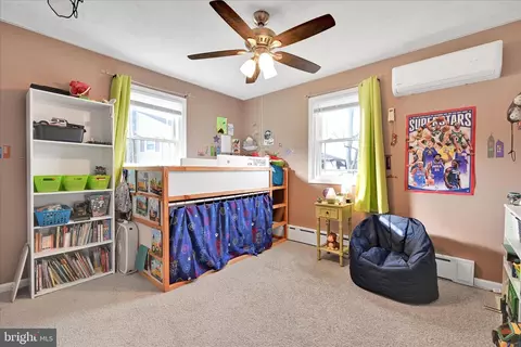 Bedroom - 715 Tamarack Trl, Reading, PA 19607 photo 3 of 6