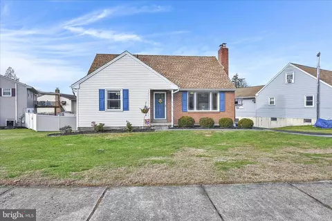 Exterior - 715 Tamarack Trl, Reading, PA 19607 photo 6 of 7