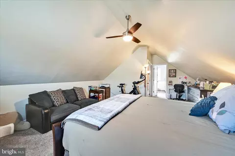 Bedroom - 715 Tamarack Trl, Reading, PA 19607 photo 5 of 6