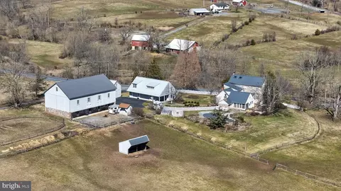 371 Old Tulpehocken Rd, Birdsboro, PA 19508