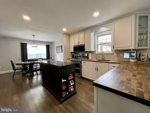 35 Stacy Dr, Barto, PA 19504 photo 9