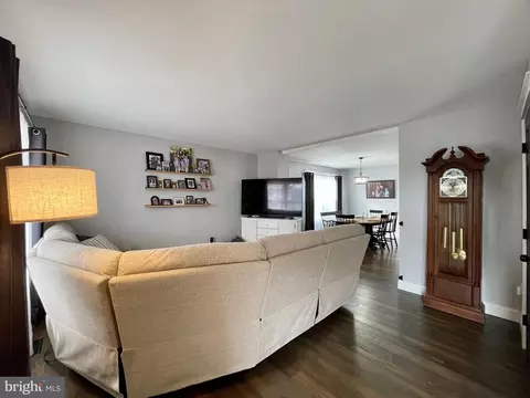 35 Stacy Dr, Barto, PA 19504 photo 5