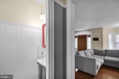 Entry Way - 209 Endlich Ave, Reading, PA 19606 photo 1 of 3