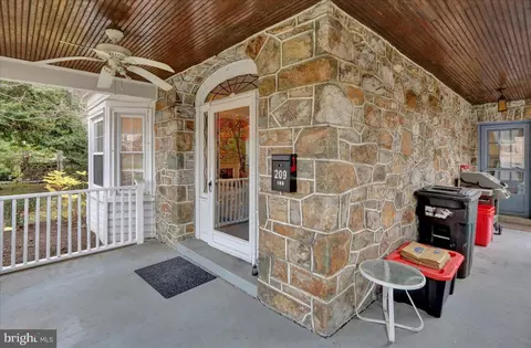 Exterior - 209 Endlich Ave, Reading, PA 19606 photo 2 of 3