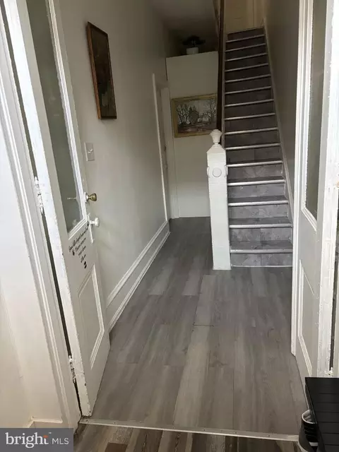 Entry Way - 439 Buttonwood St, Reading, PA 19601 photo 13 of 13
