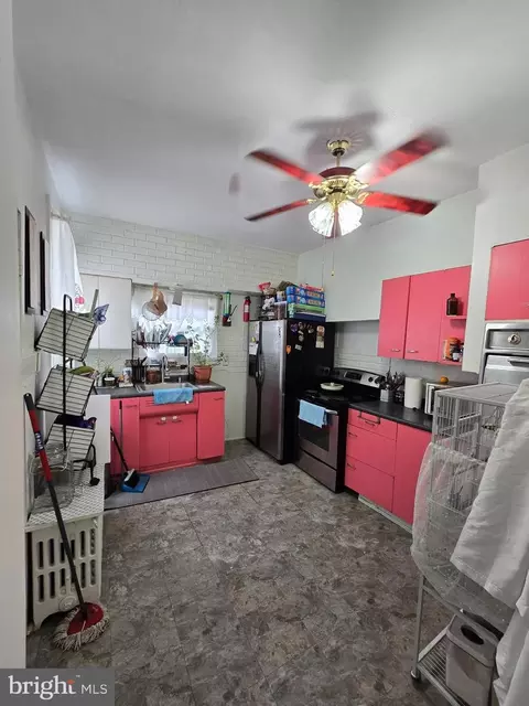 Kitchen - 439 Buttonwood St, Reading, PA 19601 photo 1 of 2