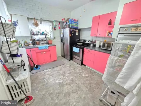 Kitchen - 439 Buttonwood St, Reading, PA 19601 photo 2 of 2