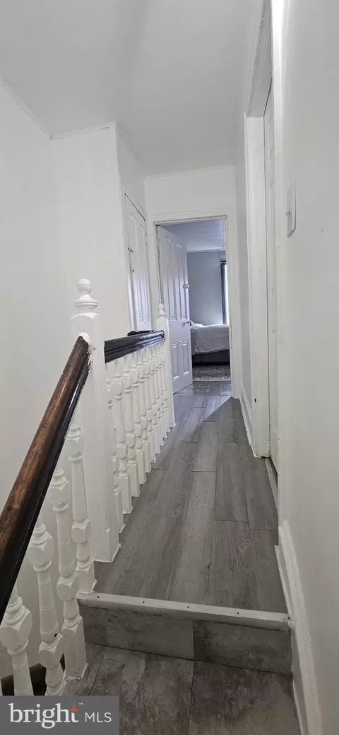 Entry Way - 439 Buttonwood St, Reading, PA 19601 photo 8 of 13