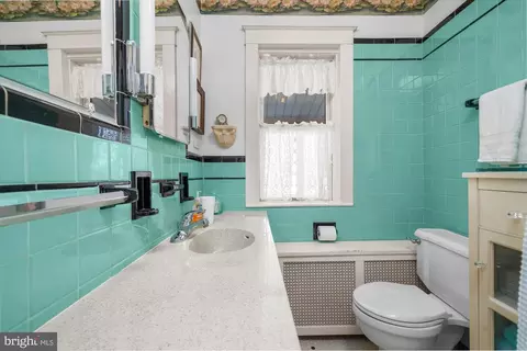 Bath - 3 Reading Ave, Reading, PA 19607 photo 2 of 3