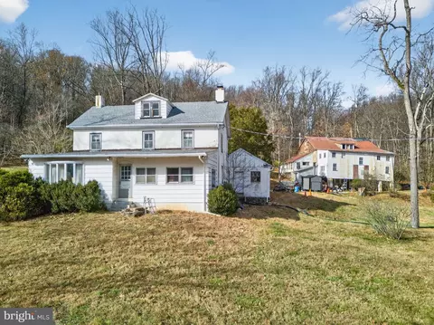 40 Wheeler Ln, Bally, PA 19503