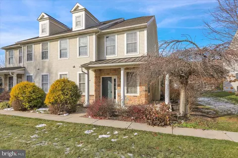 Exterior - 204 Springmont Dr, Reading, PA 19610 photo 2 of 4