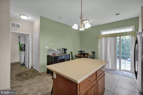 Entry Way - 204 Springmont Dr, Reading, PA 19610 photo 2 of 5