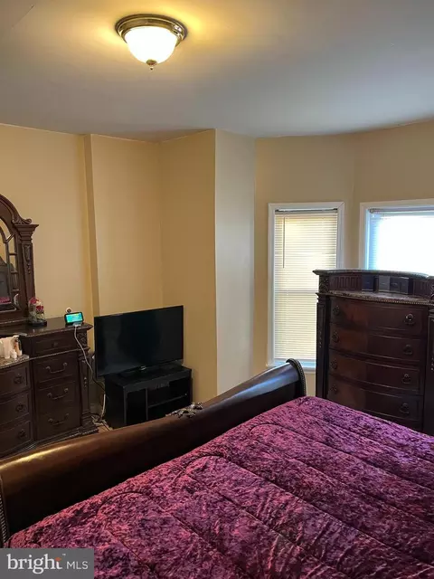 Bedroom - 833 N Front St, Reading, PA 19601 photo 1 of 6