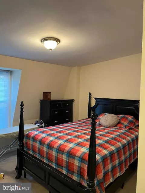 Bedroom - 833 N Front St, Reading, PA 19601 photo 5 of 6