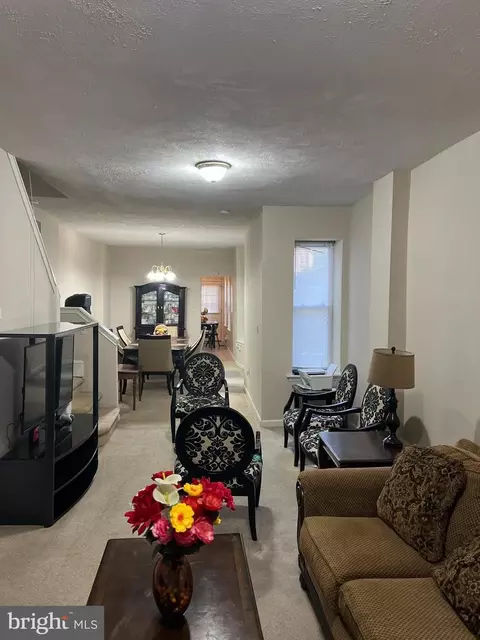 Entry Way - 833 N Front St, Reading, PA 19601 photo 1 of 5