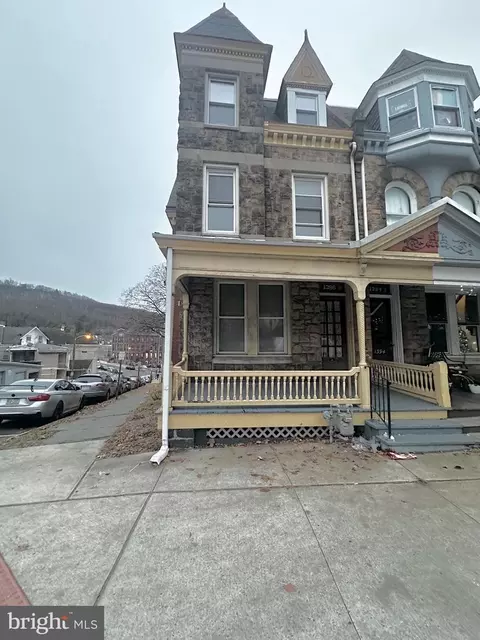 1396 Perkiomen Ave, Reading, PA 19602