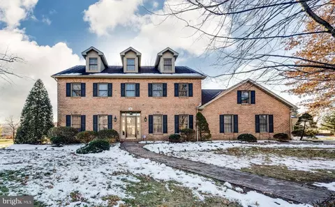 109 Bewley Ln, Reading, PA 19605