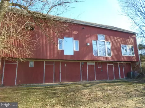 679 Grange Rd, Bernville, PA 19506