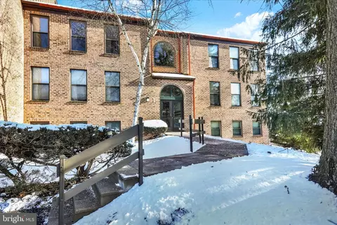 1 C Olympic Dr, Reading, PA 19607