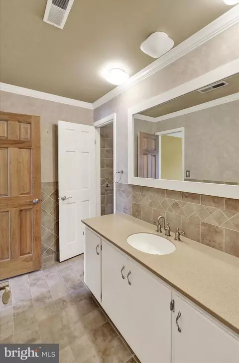 Bath - 1 C Olympic Dr, Reading, PA 19607 photo 2 of 3