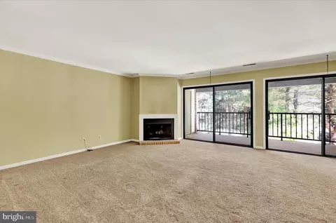 Living - 1 C Olympic Dr, Reading, PA 19607 photo 4 of 5