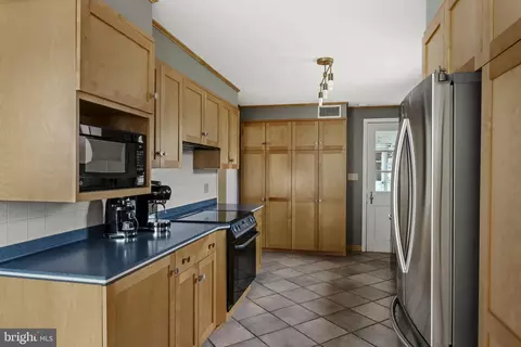 Kitchen - 429 Devon Ter, Reading, PA 19607 photo 1 of 2