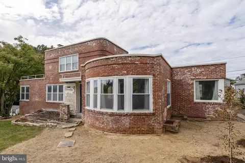 Exterior - 429 Devon Ter, Reading, PA 19607 photo 6 of 11