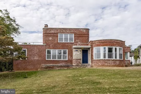 Exterior - 429 Devon Ter, Reading, PA 19607 photo 5 of 11