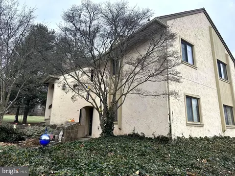 Exterior - 27 Muirfield Dr, Reading, PA 19607 photo 1 of 2