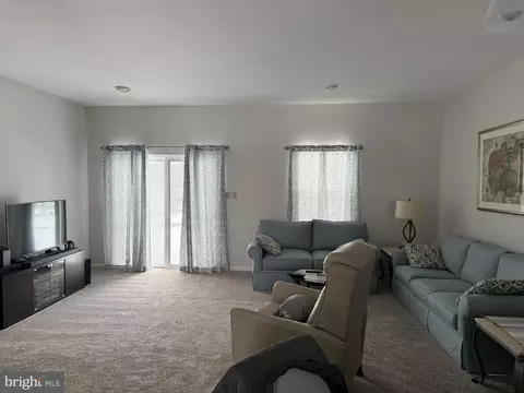 Living - 27 Charlemont Ct, Reading, PA 19607 photo 1 of 1