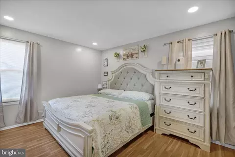 Bedroom - 4237 Danor Dr, Reading, PA 19605 photo 4 of 5