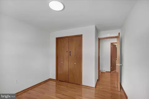 Entry Way - 209 New Castle Dr, Reading, PA 19607 photo 3 of 4
