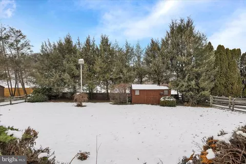Exterior - 209 New Castle Dr, Reading, PA 19607 photo 8 of 9