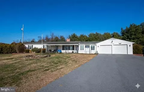 3348 Mountain Rd, Hamburg, PA 19526