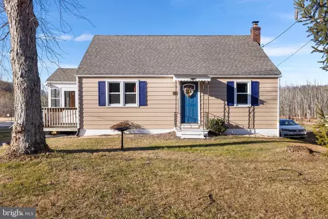 2114 Farmington Ave, Boyertown, PA 19512